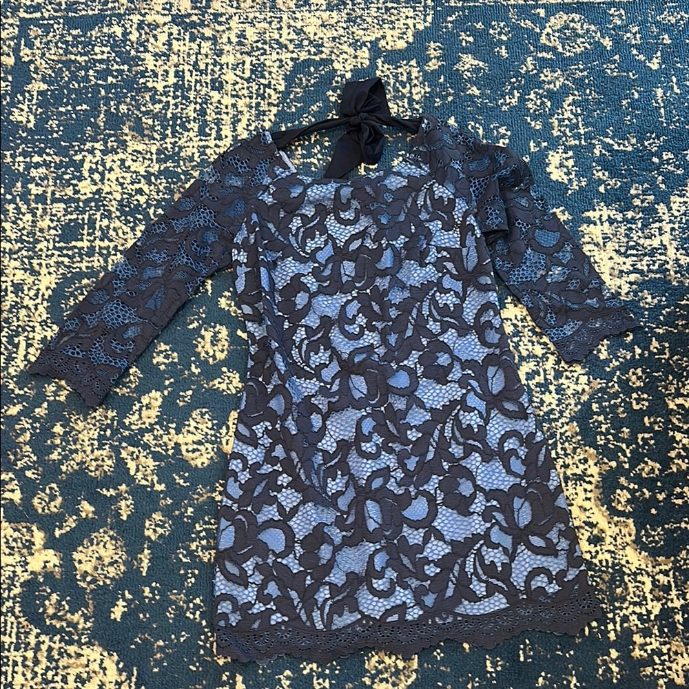 Lilly Pulitzer Blue lace Dress with Raglan Sleeves